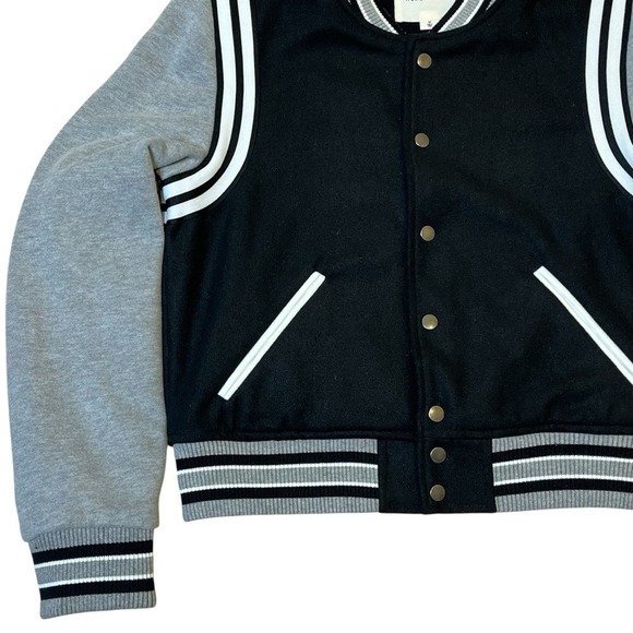Aeropostale Varsity Snap Front Jacket Women's Black Gray Size M Preppy Academia - Picture 2 of 8